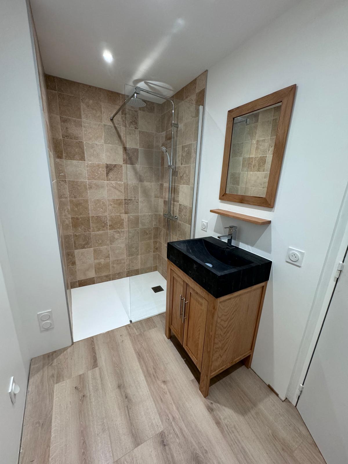 Salle de bain clé en main - Doc House